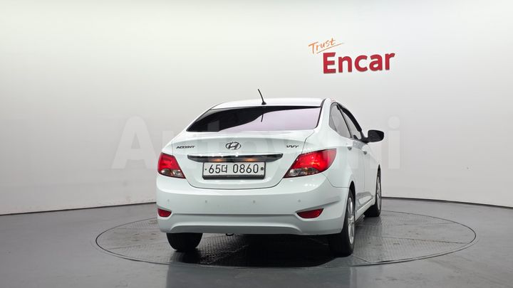Hyundai Accent 2016 — 4