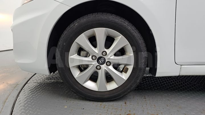 Hyundai Accent 2016 — 5