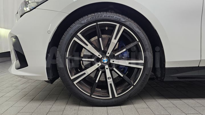 BMW 5 Series 2026 — 4