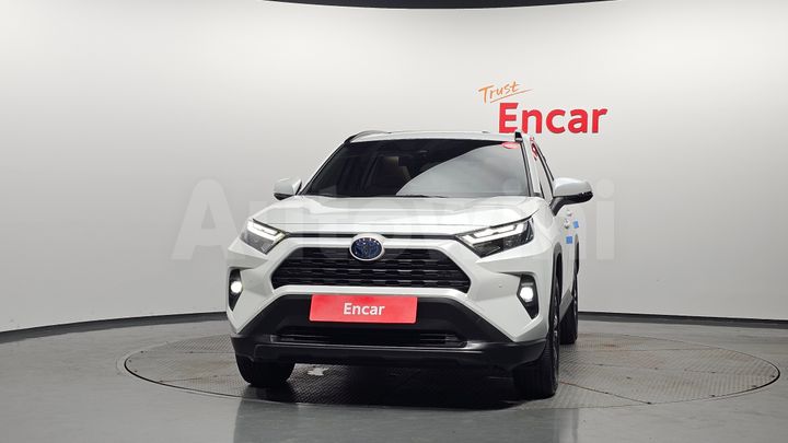 Toyota RAV4 2024 — 3