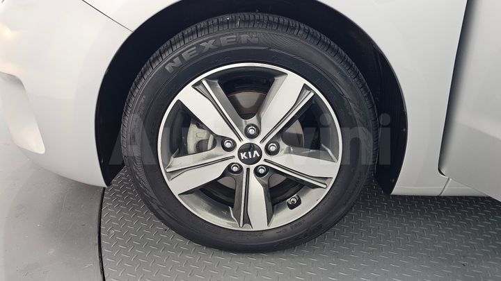 Kia K3 2018 — 4