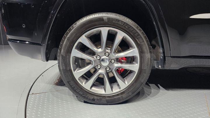 Jeep Cherokee 2018 — 4
