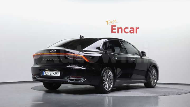 Hyundai Grandeur 2022 — 2