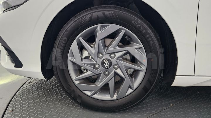 Hyundai Avante 2024 — 5