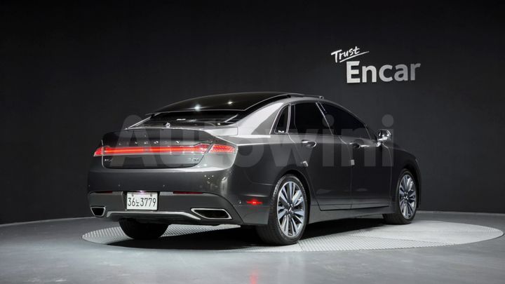 Lincoln MKZ