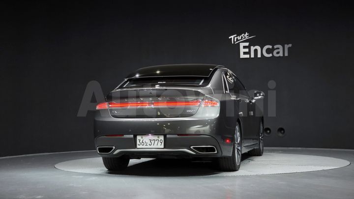 Lincoln MKZ 2019 — 4