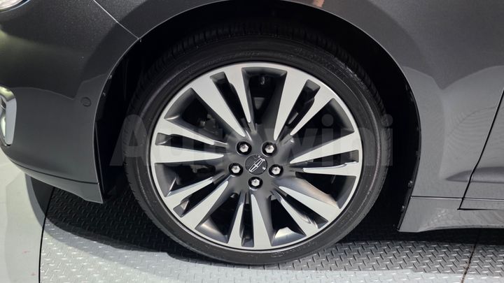 Lincoln MKZ