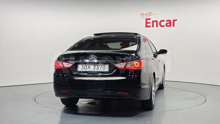 Hyundai Sonata 2010 — 4