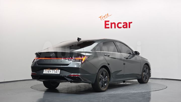 Hyundai Avante 2022 — 2
