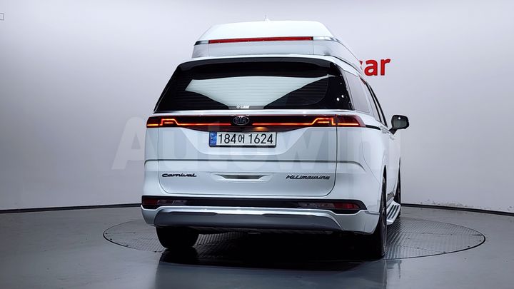 Kia Carnival 2021 — 4