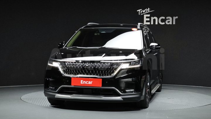 Kia Carnival 2023 — 3