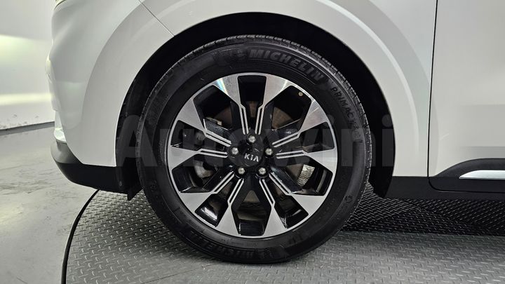 Kia Carnival 2021 — 4