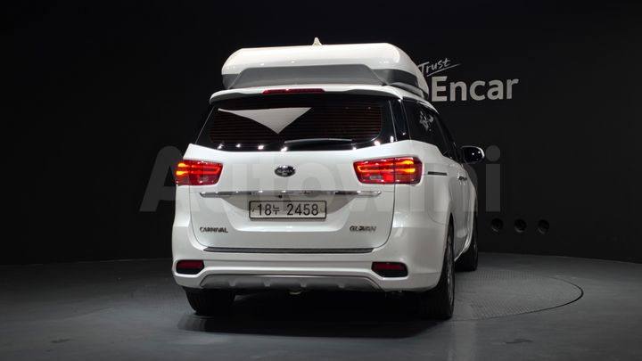 Kia Carnival 2019 — 4