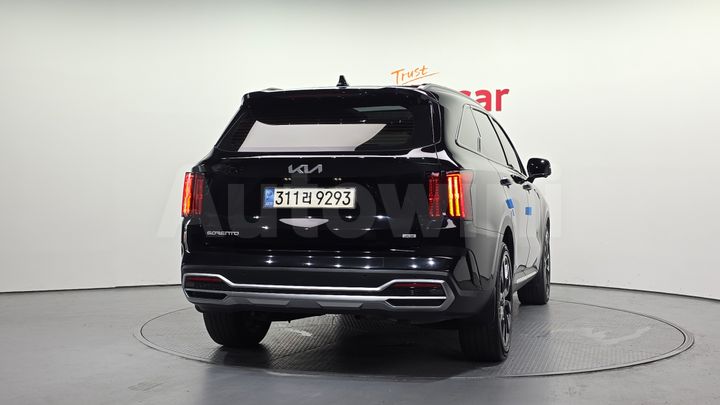 Kia Sorento 2023 — 4