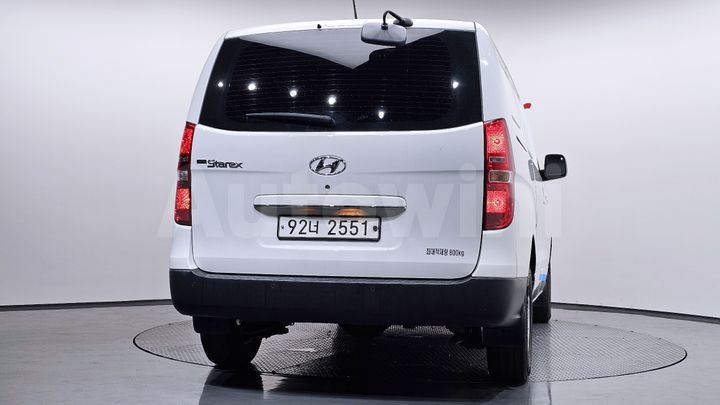 Hyundai Starex 2018 — 4