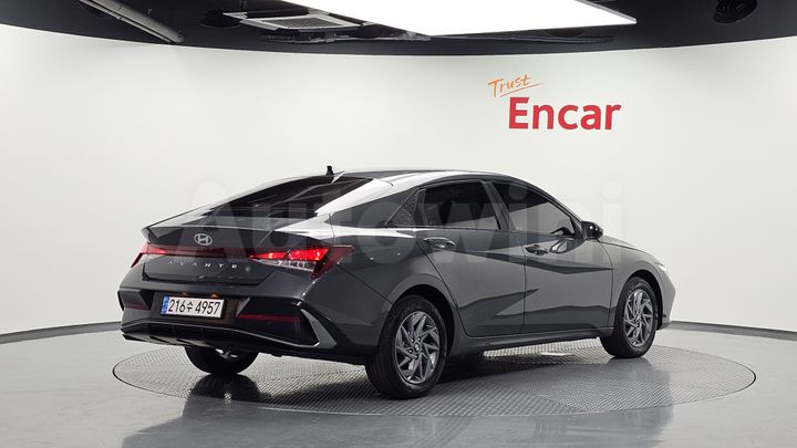 Hyundai Avante 2024 — 2