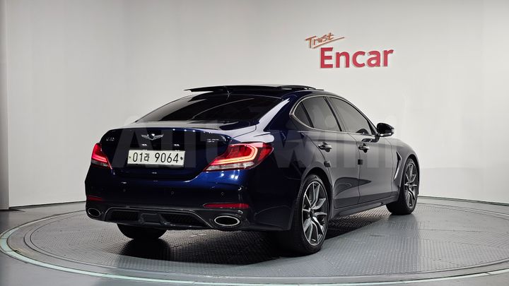 Genesis G70 2018 — 2