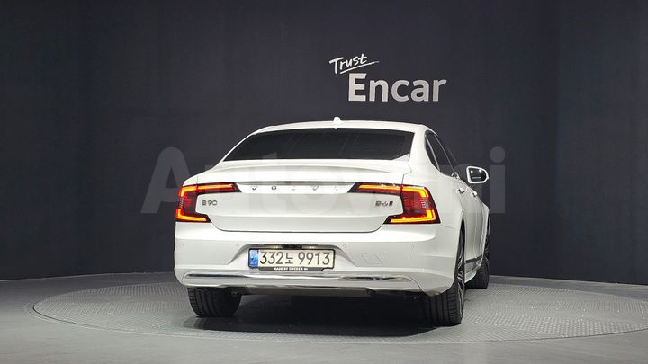 Volvo S90 2021 — 4