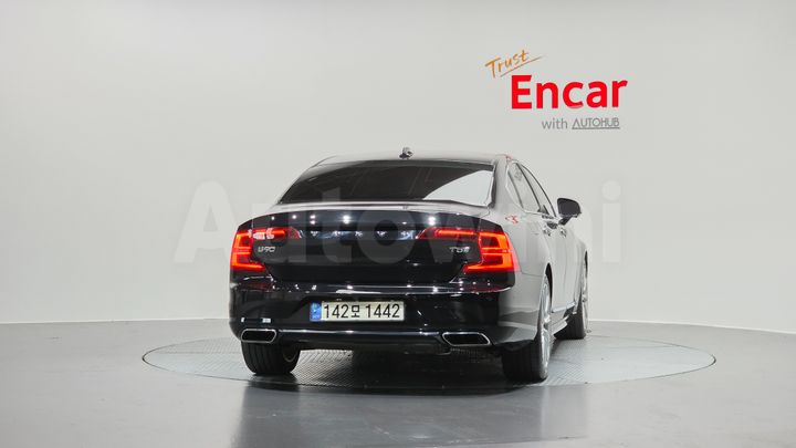Volvo S90 2019 — 4