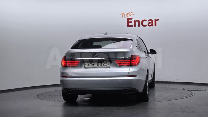 BMW 5 Series 2010 — 4