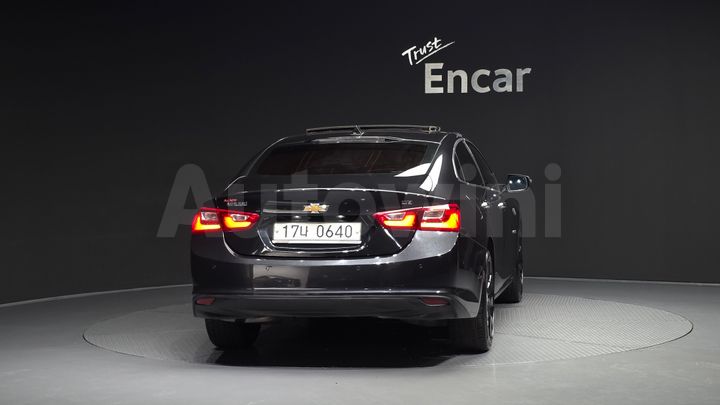 Chevrolet Malibu 2017 — 4