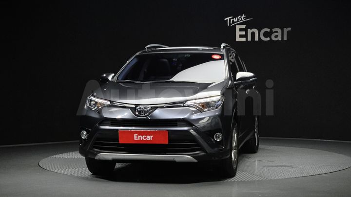 Toyota RAV4 2018 — 3