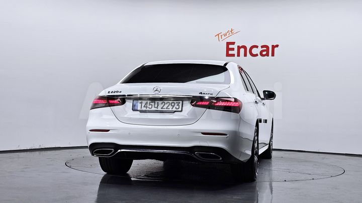 Mercedes-Benz E Class 2021 — 4