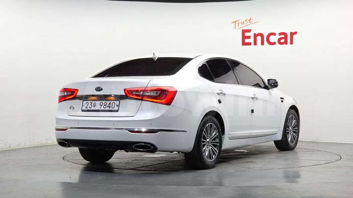 Kia K7 2015 — 2