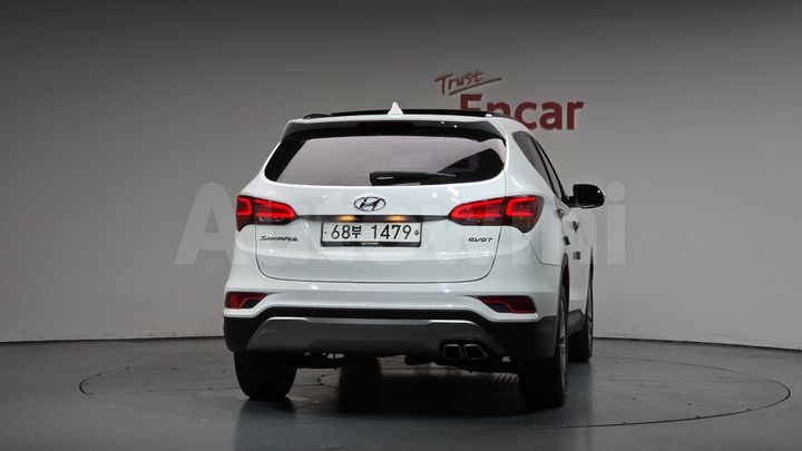 Hyundai SantaFe 2017 — 4