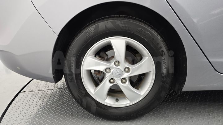 Hyundai Avante 2014 — 5