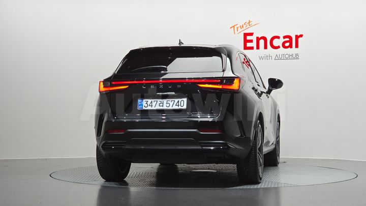 Lexus NX 2024 — 3