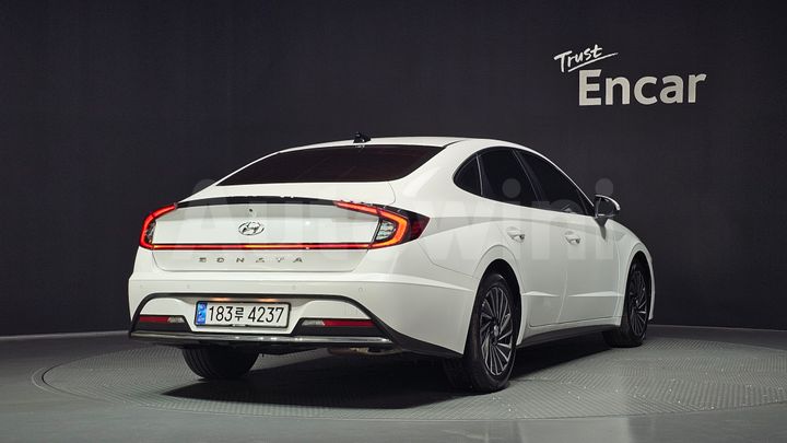 Hyundai Sonata 2021 — 2