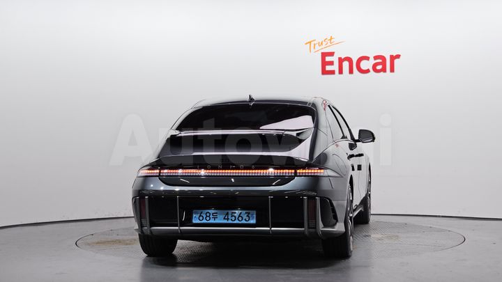 Hyundai Ioniq 2023 — 4