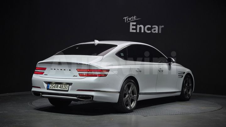 Genesis G80 2022 — 2