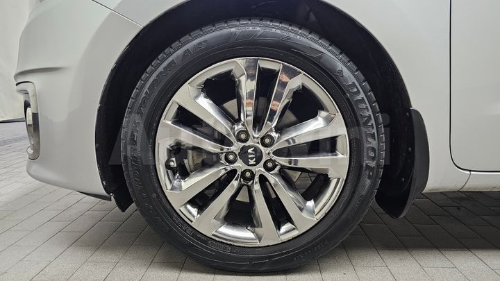Kia Carnival 2015 — 5