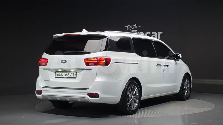Kia Carnival 2019 — 2