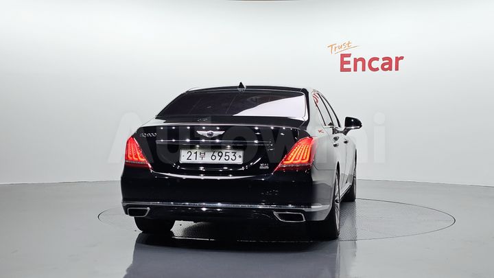 Genesis EQ900 2016 — 4