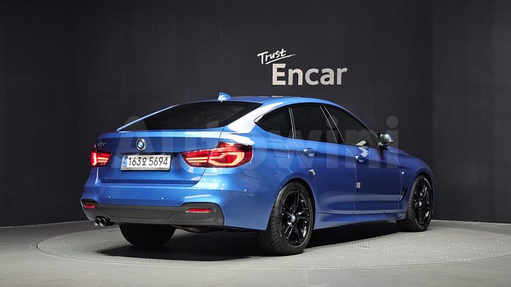 BMW 3 Series 2021 — 2