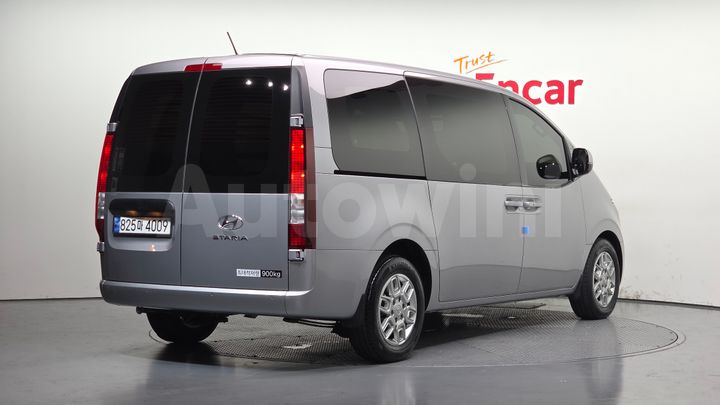 Hyundai Staria 2024 — 2