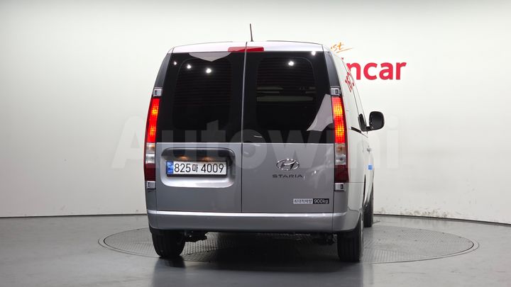 Hyundai Staria 2024 — 4