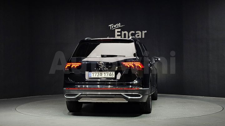 Volkswagen Tiguan 2024 — 4