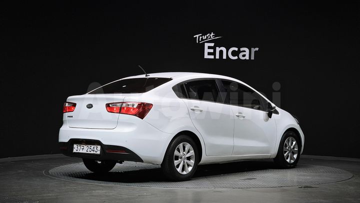 Kia Pride 2014 — 2