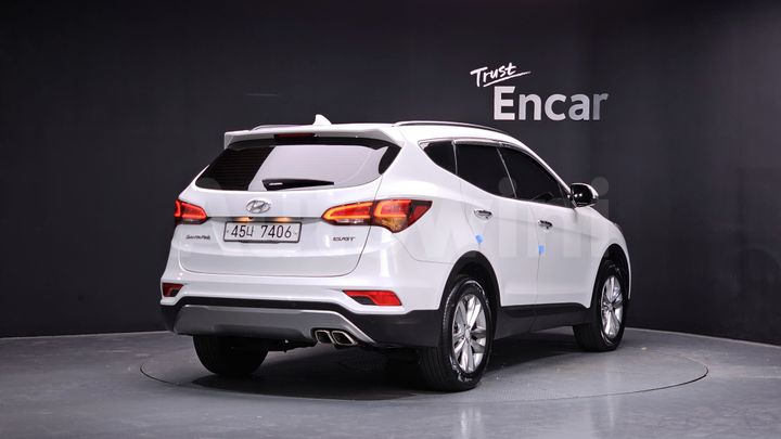 Hyundai SantaFe 2017 — 2