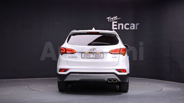 Hyundai SantaFe 2017 — 4
