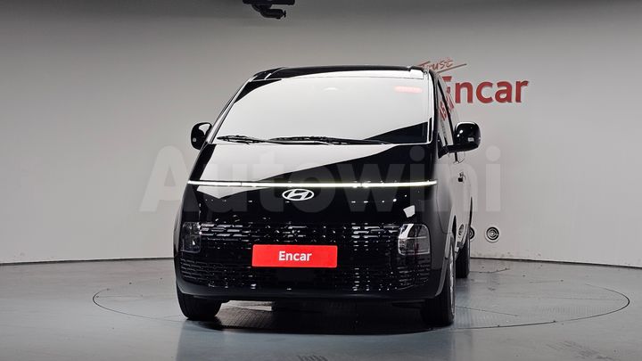 Hyundai Staria 2025 — 2