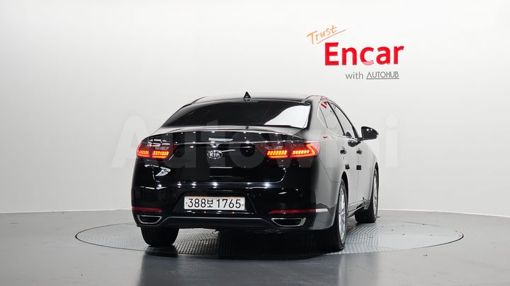 Kia K7 2019 — 3