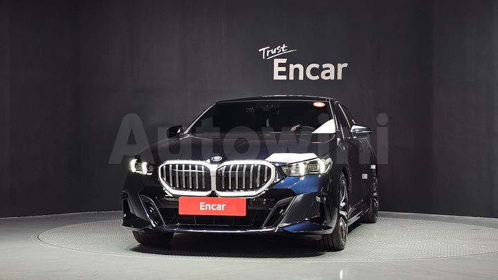 BMW 5 Series 2026 — 3