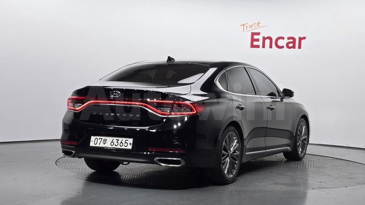 Hyundai Grandeur 2017 — 2