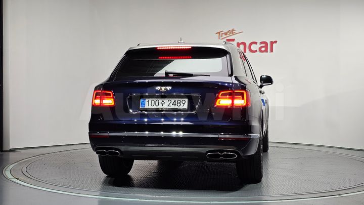 Bentley Bentayga 2019 — 4