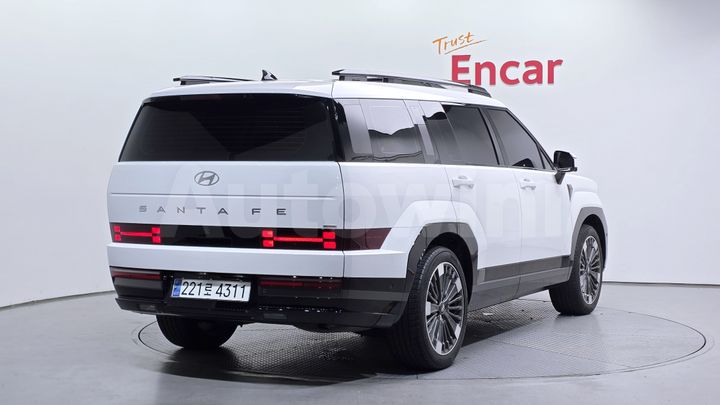 Hyundai SantaFe 2024 — 2